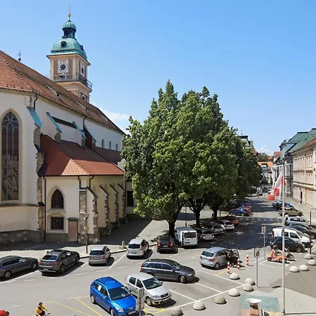 Anna House Gasthuis 2*