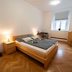 Πανσιόν Anna House Μαριμπόρ