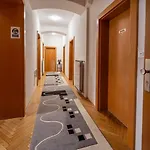 Anna House 2* Μαριμπόρ