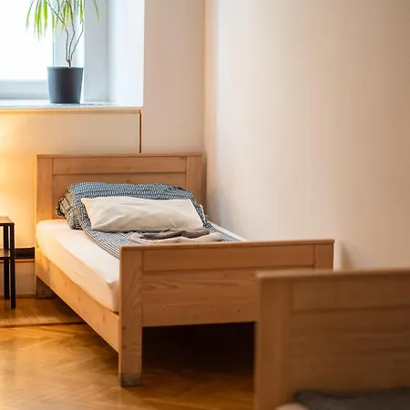 Anna House Gæstehus 2*