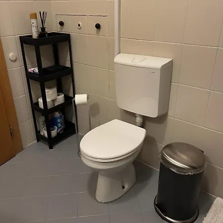 Konukevi Anna House 2*