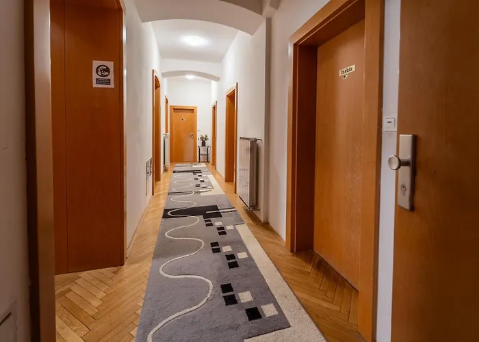 Anna House 2* Maribor